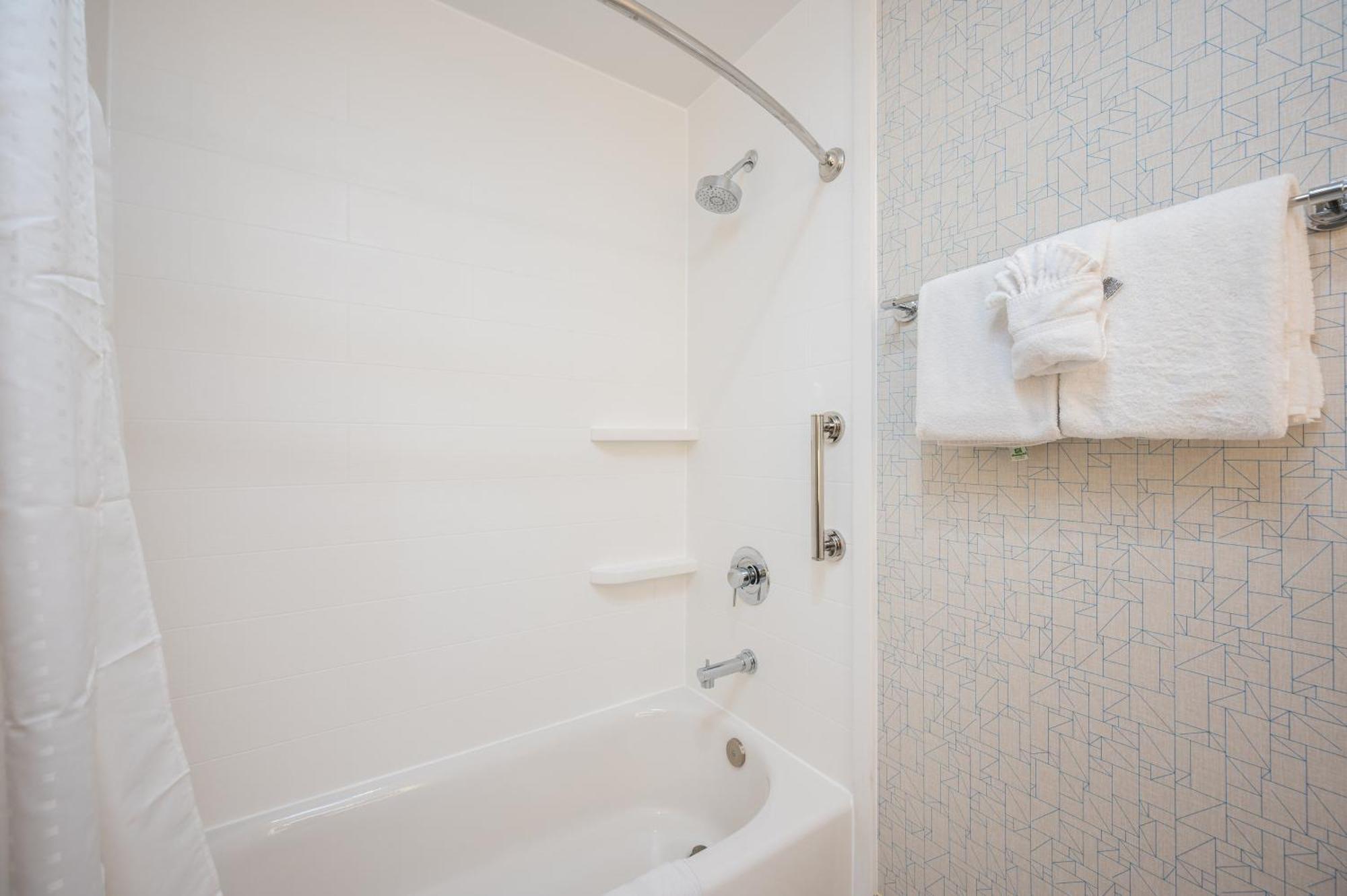 Holiday Inn Express Grover Beach-Pismo Beach Area By Ihg Exterior foto